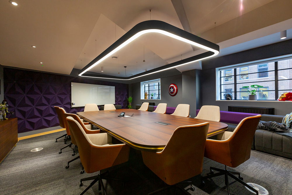 LED linear lighting by Synergy Creativ at Twitch London office board room